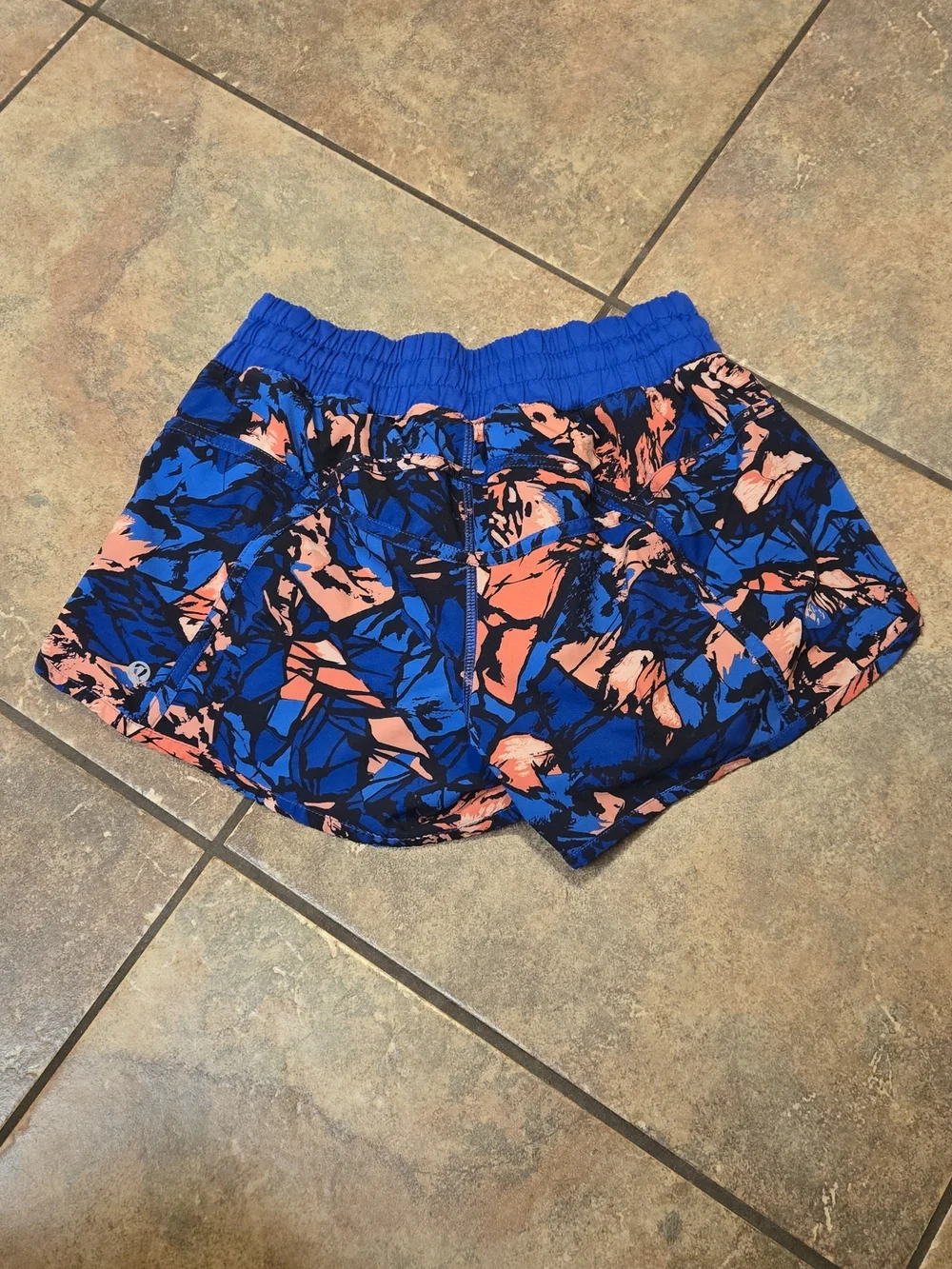Lululemon Tracker Short IV Paint Storm Harbor Blue Multi Size 6